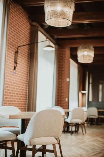 the chattanoogan hotel curio collection by hilton