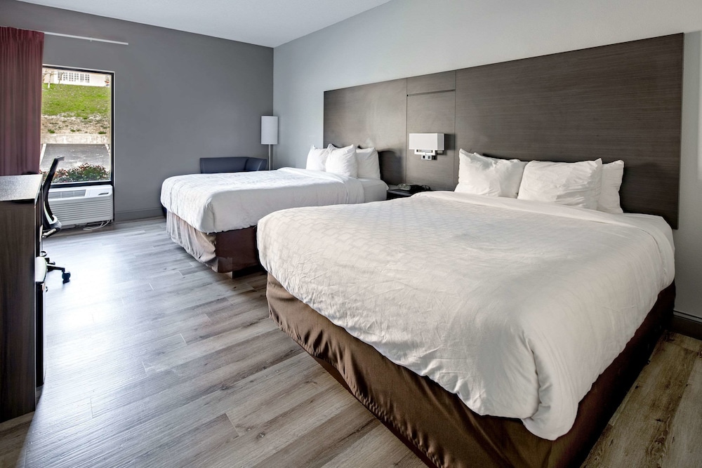 clarion inn near lookout mountain