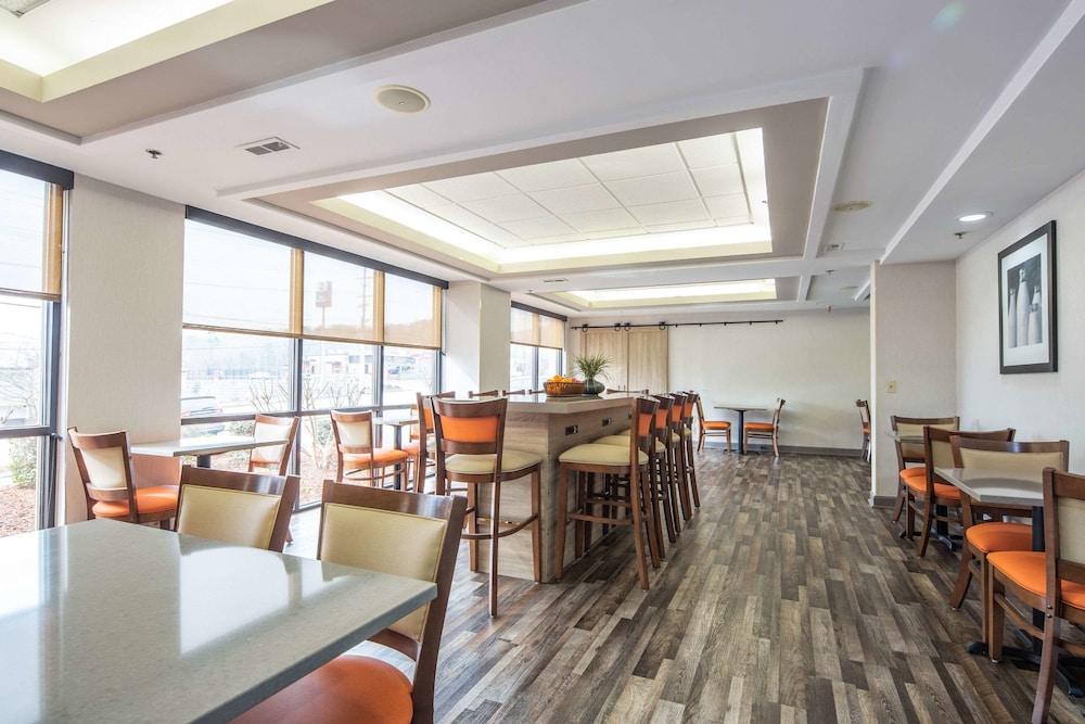 clarion inn near lookout mountain