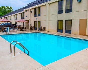clarion inn near lookout mountain