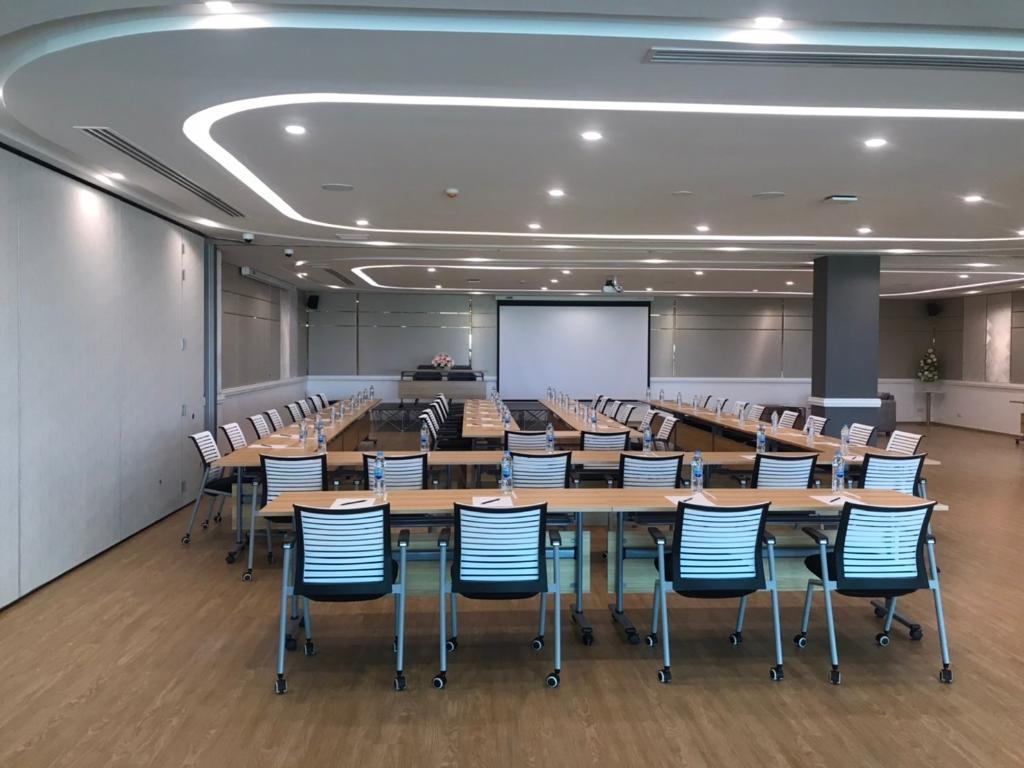 crystal srivaree hotel