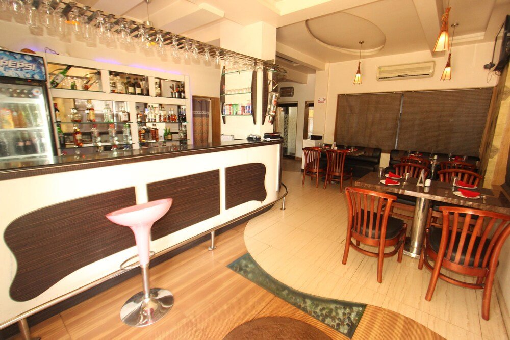 Hotel Saikripa Imperial,Vapi>>Pardi,3 star