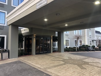 quality inn and suites