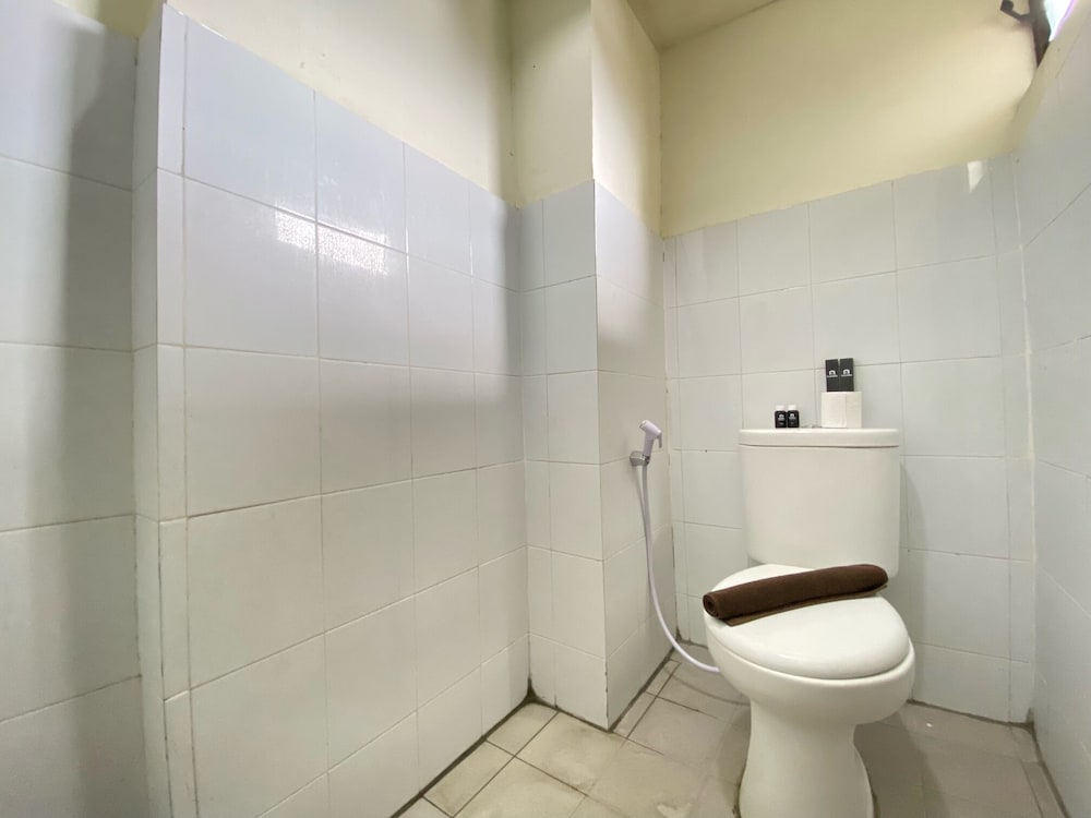 spacious 3br at gateway ahmad yani cicadas apartment