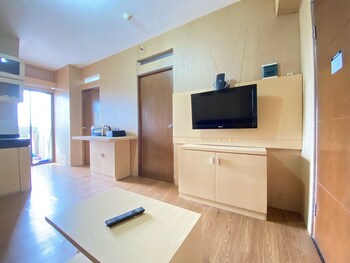 spacious 3br at gateway ahmad yani cicadas apartment