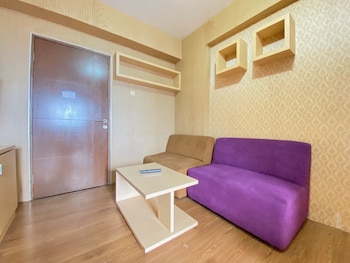 spacious 3br at gateway ahmad yani cicadas apartment