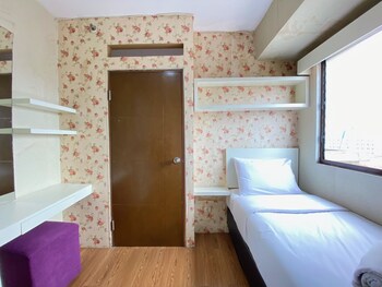 spacious 3br at gateway ahmad yani cicadas apartment