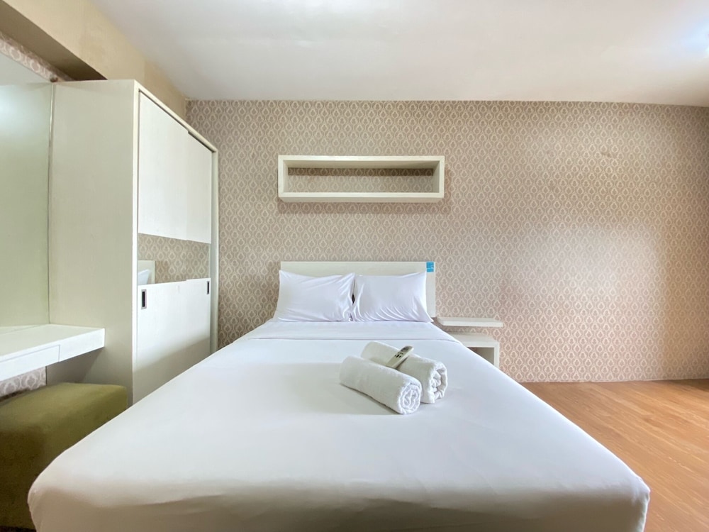 spacious 3br at gateway ahmad yani cicadas apartment
