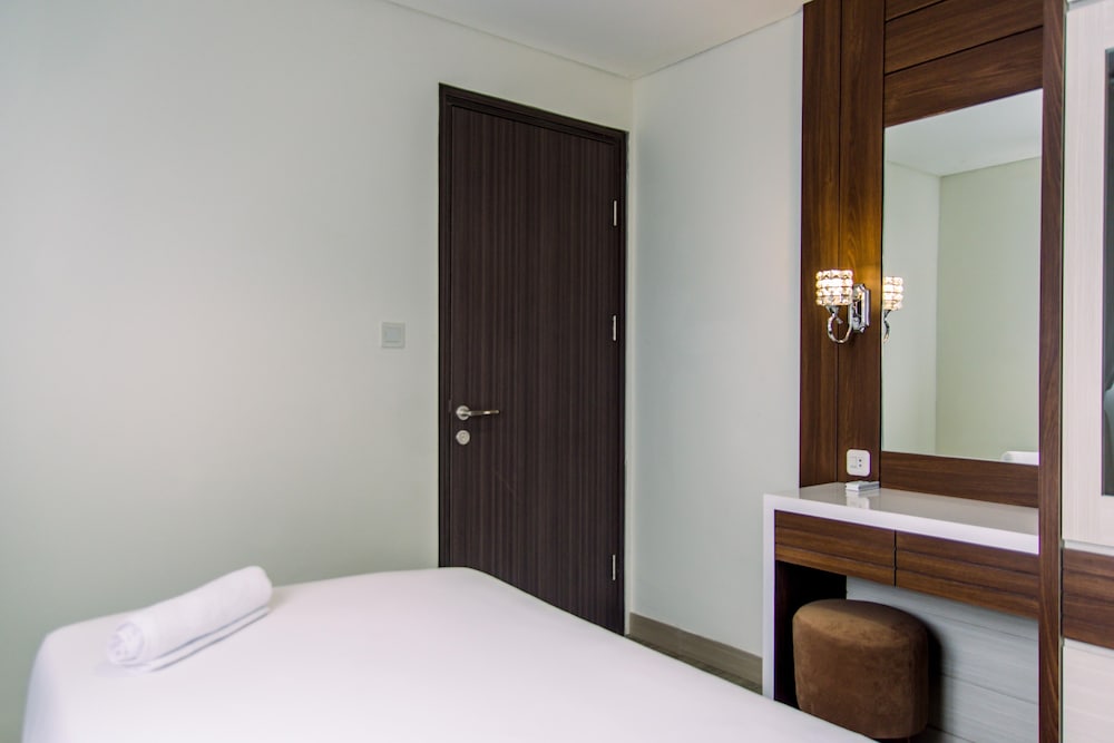 comfort and best choice 2br at bintaro icon apartment