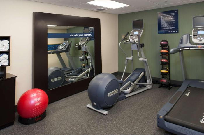 hampton inn and suites kokomo