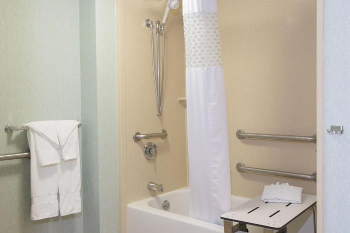 hampton inn and suites kokomo