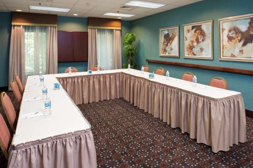 hampton inn and suites kokomo