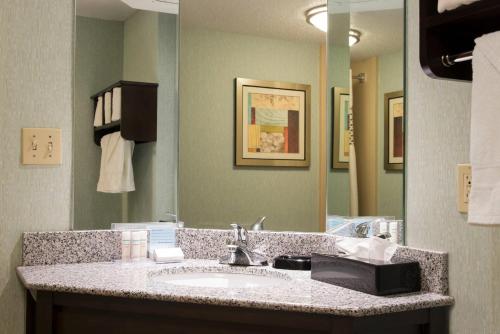 hampton inn and suites kokomo