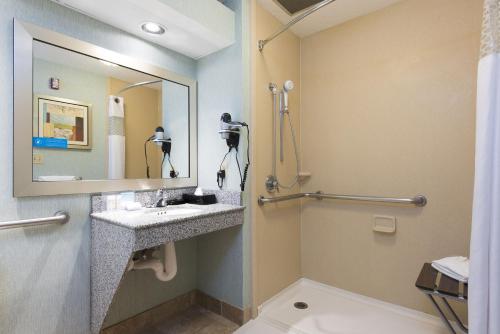 hampton inn and suites kokomo