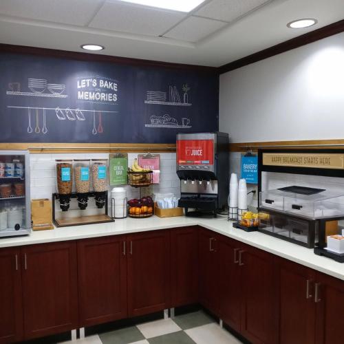 hampton inn and suites kokomo