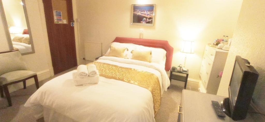 lily hotel
