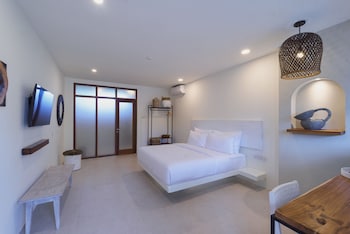 el tropico boutique hotel