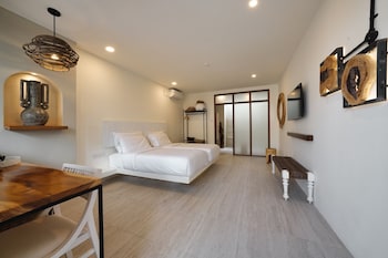 el tropico boutique hotel
