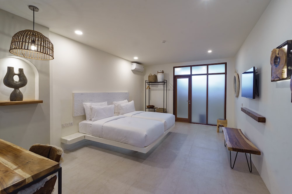 el tropico boutique hotel