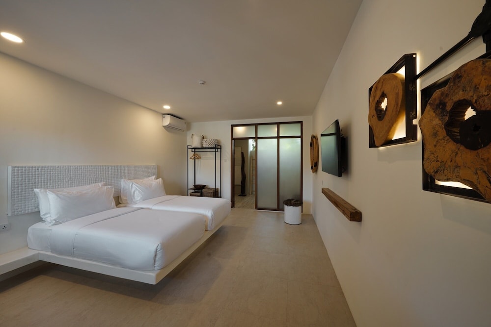 el tropico boutique hotel
