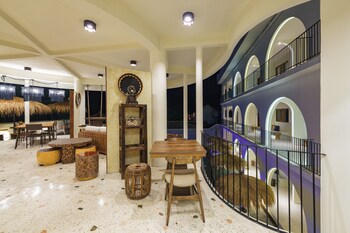 el tropico boutique hotel