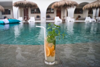 el tropico boutique hotel
