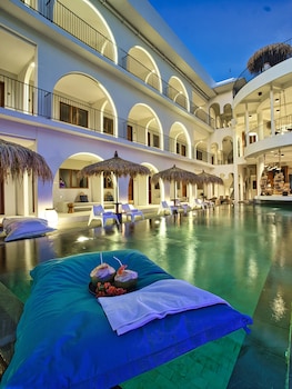 el tropico boutique hotel