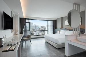 livable hotel bangkok