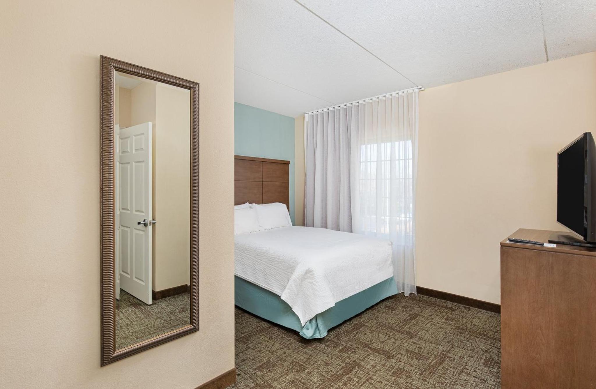 staybridge suites oak ridge by ihg