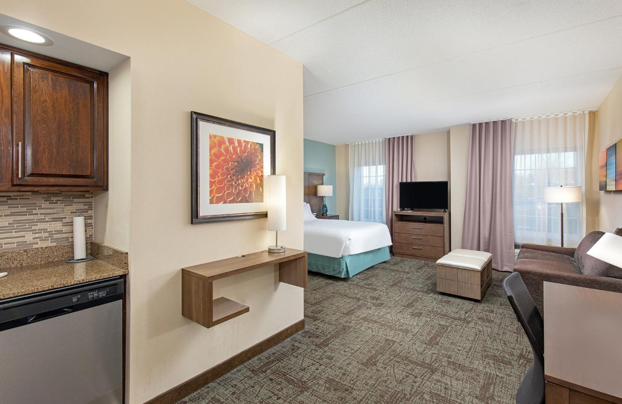 staybridge suites oak ridge by ihg