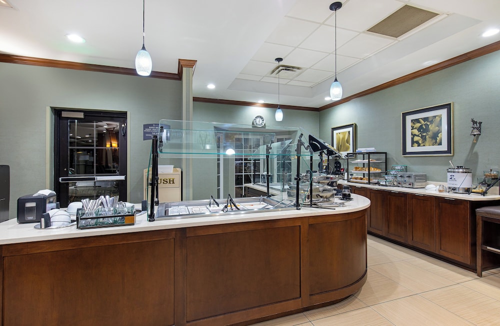staybridge suites oak ridge by ihg