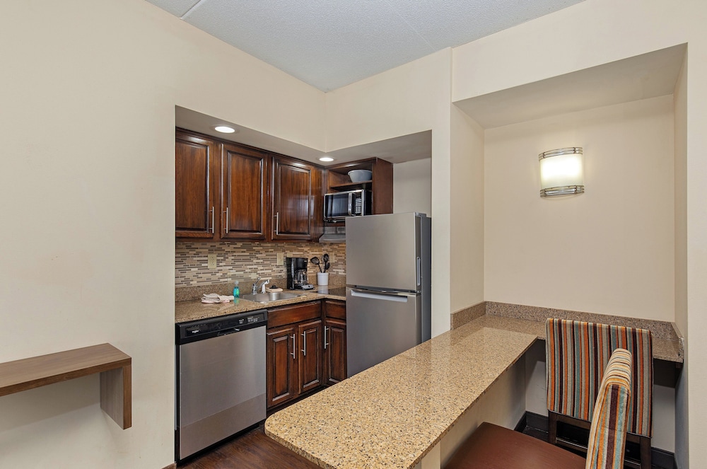 staybridge suites oak ridge by ihg