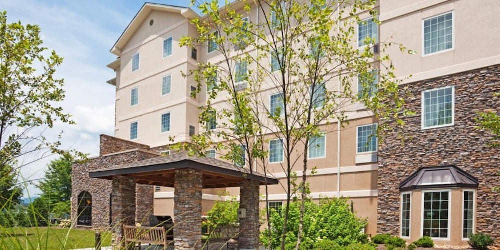 staybridge suites oak ridge by ihg