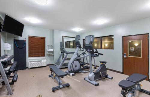 staybridge suites oak ridge by ihg