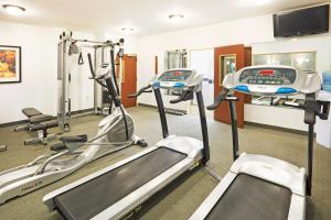 staybridge suites oak ridge by ihg