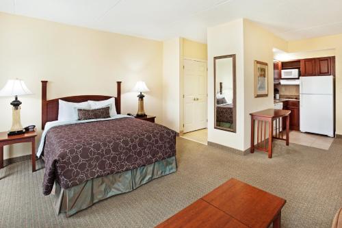 staybridge suites oak ridge by ihg