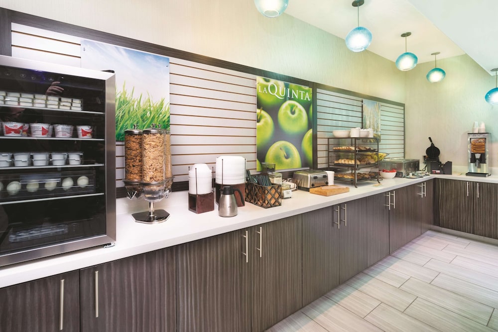 la quinta inn and suites by wyndham loudon