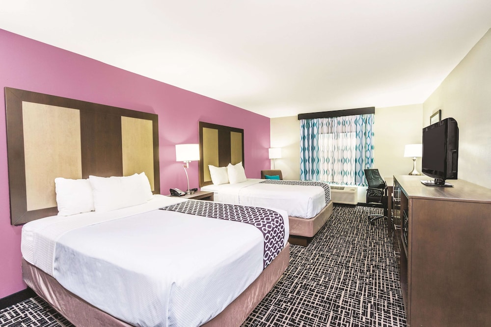 la quinta inn and suites by wyndham loudon