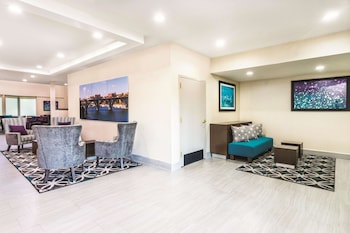 La Quinta Inn & Suites By Wyndham Loudon,Lenoir City>>Knoxville,3 star