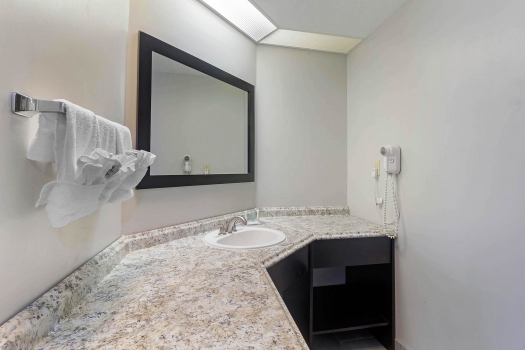 sleep inn and suites knoxville west