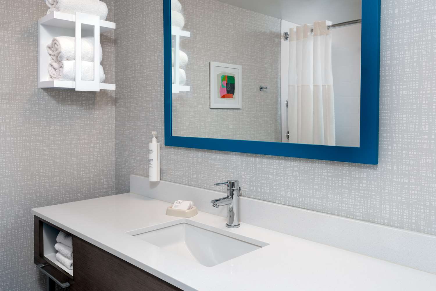 hampton inn hartford airport