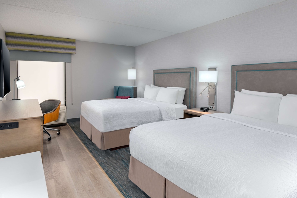 hampton inn hartford airport