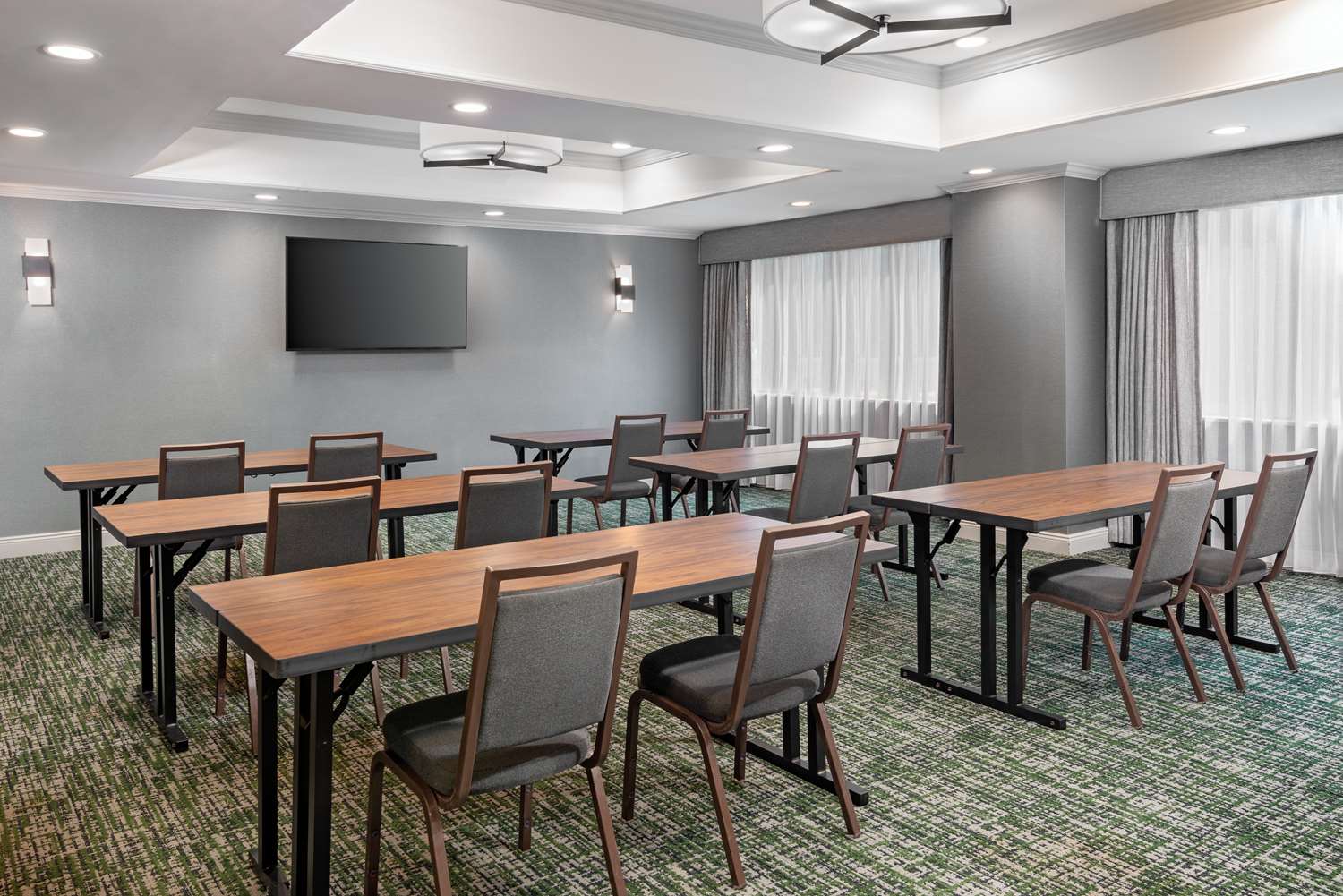 hampton inn hartford airport