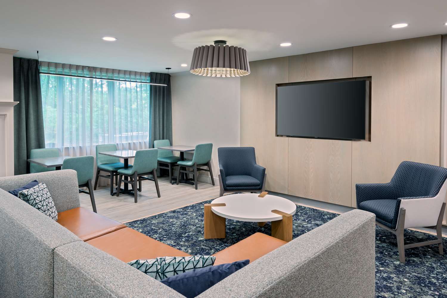 hampton inn hartford airport