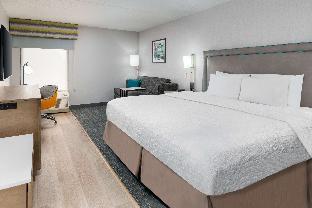 hampton inn hartford airport