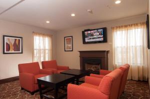 holiday inn express vernon manchester by ihg