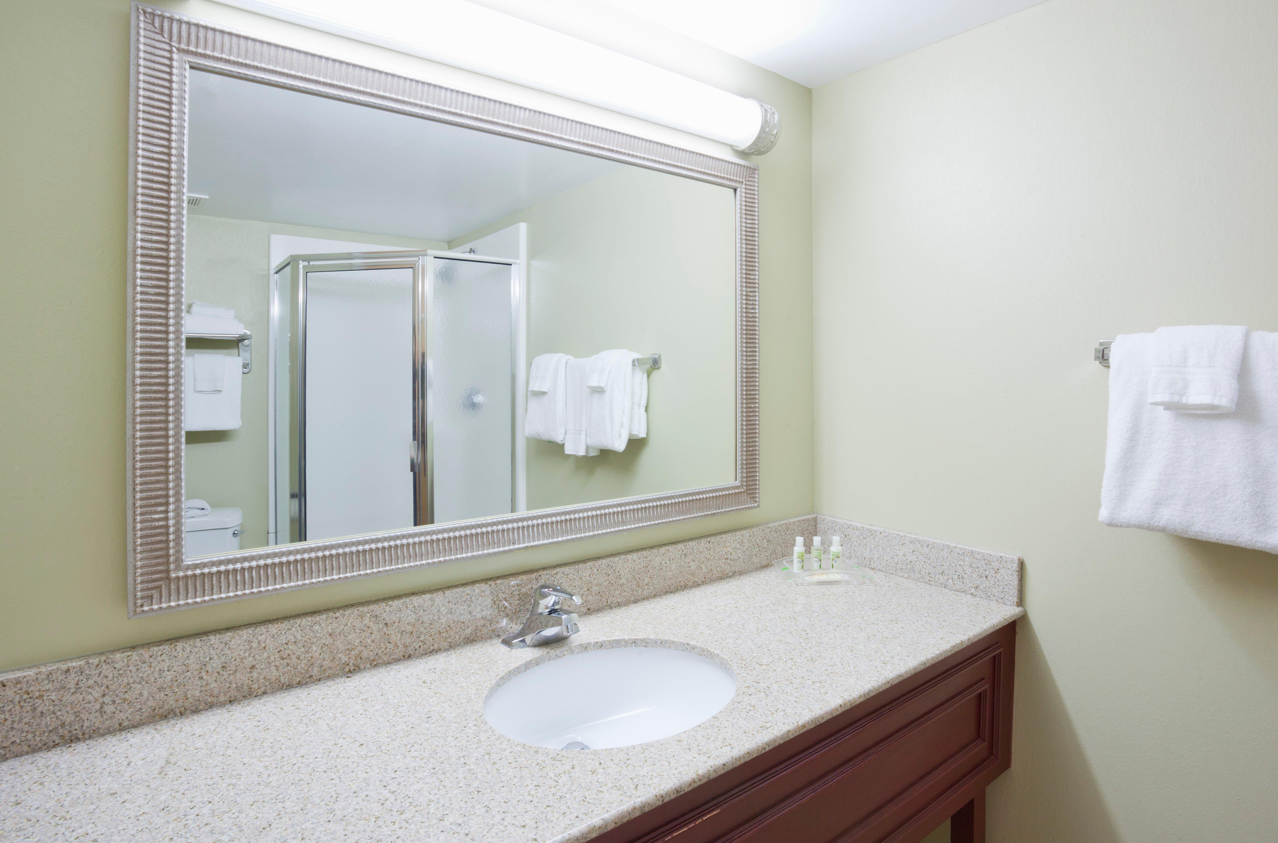 holiday inn and suites st cloud by ihg