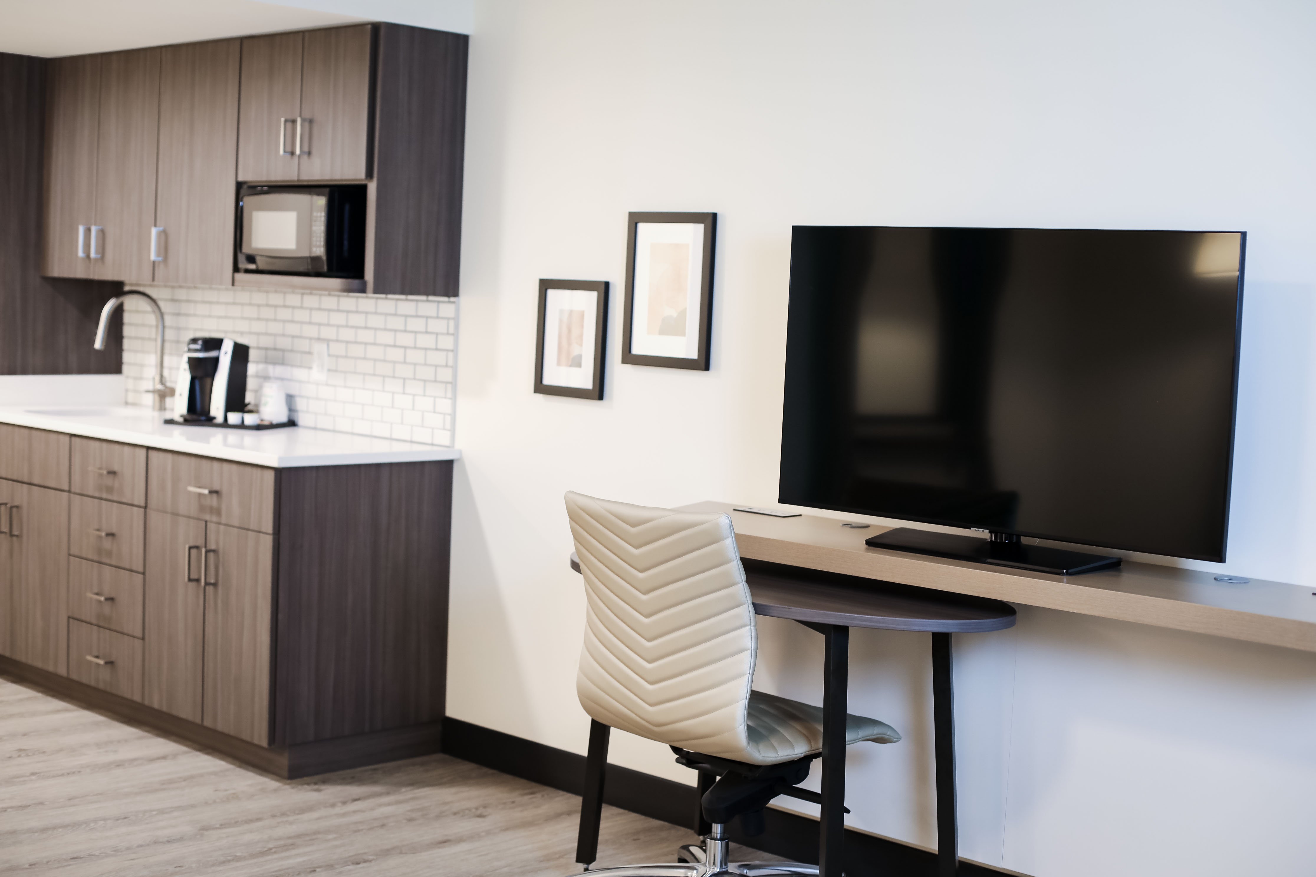 holiday inn and suites st cloud by ihg