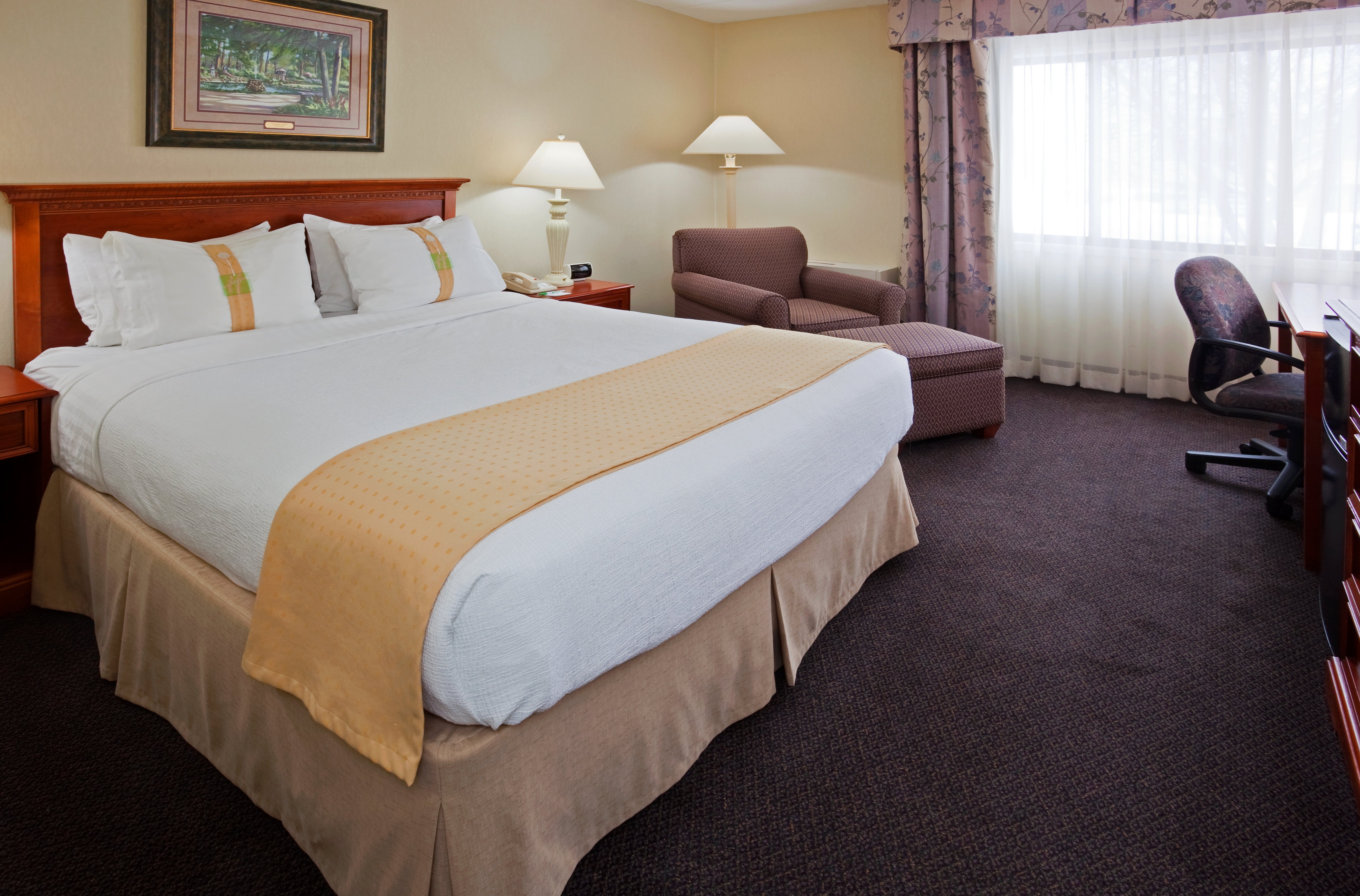holiday inn and suites st cloud by ihg