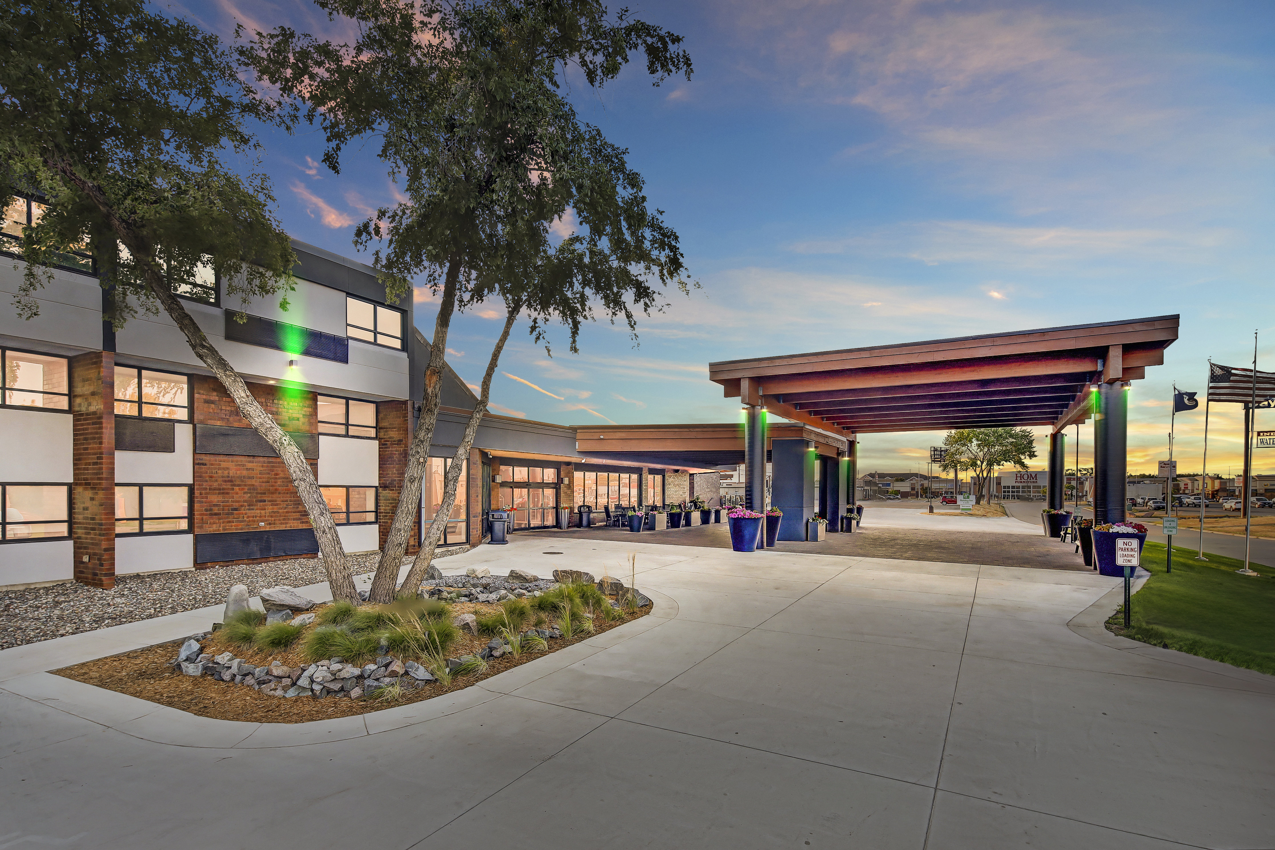 holiday inn and suites st cloud by ihg